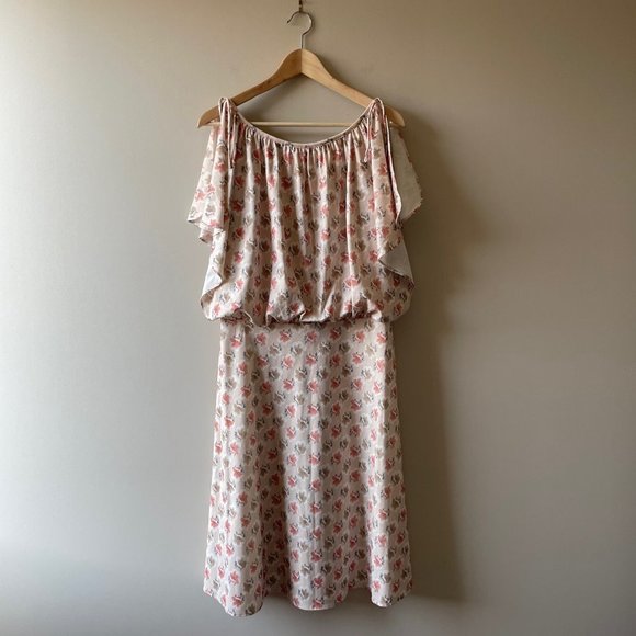 𝅺VINTAGE | 90s Floral Flutter Sleeve Dress - Picture 2 of 12